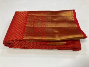 Pure Kanchipuram Handloom Silk Saree - Image 6