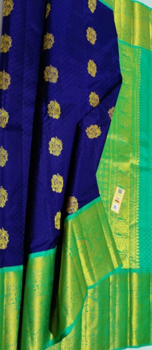 Handloom Kanchipuram Silk Saree - Image 2