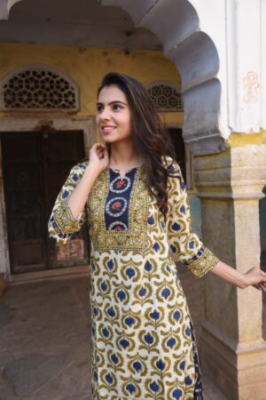 Long Kurta Skirt Set - Image 9
