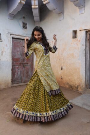 Long Kurta Skirt Set - Image 16
