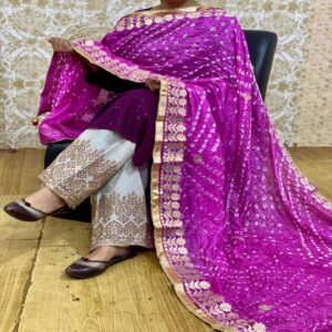 Beautiful Bandhani Dupatta Set - Image 4