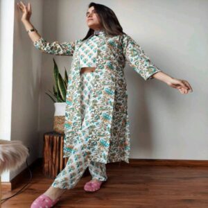 Crop Top with Pant and Shrug - Image 12