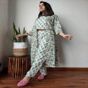 Crop Top with Pant and Shrug - Image 15