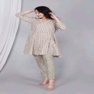 Peplum Short Kurti Pant Set - Image 8