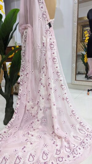 Chikankari Saree - Image 4