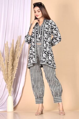 Shrug Set - Image 10