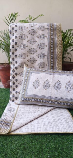 Reversible Quilt - Image 9