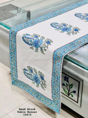 Table Runner - Image 15