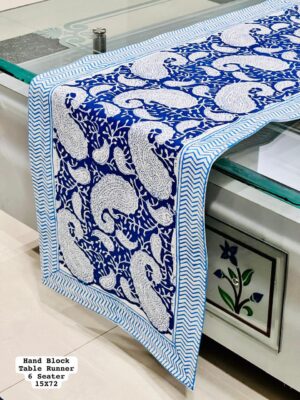 Table Runner - Image 10